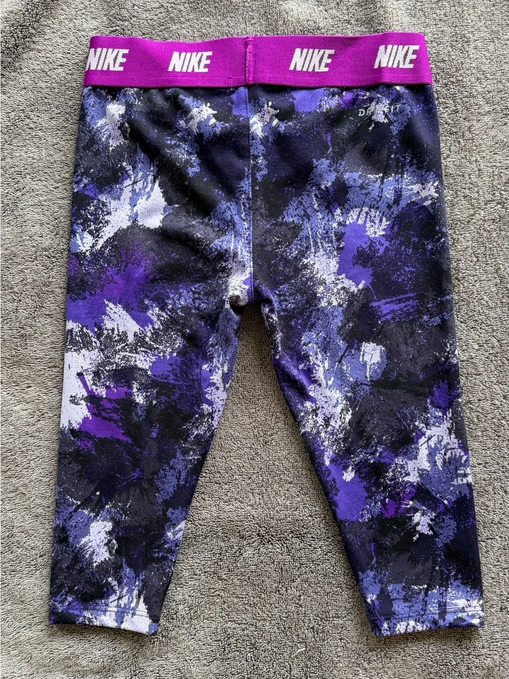 Nike Girls' Purple Black White Printed Athletic Capri Leggings